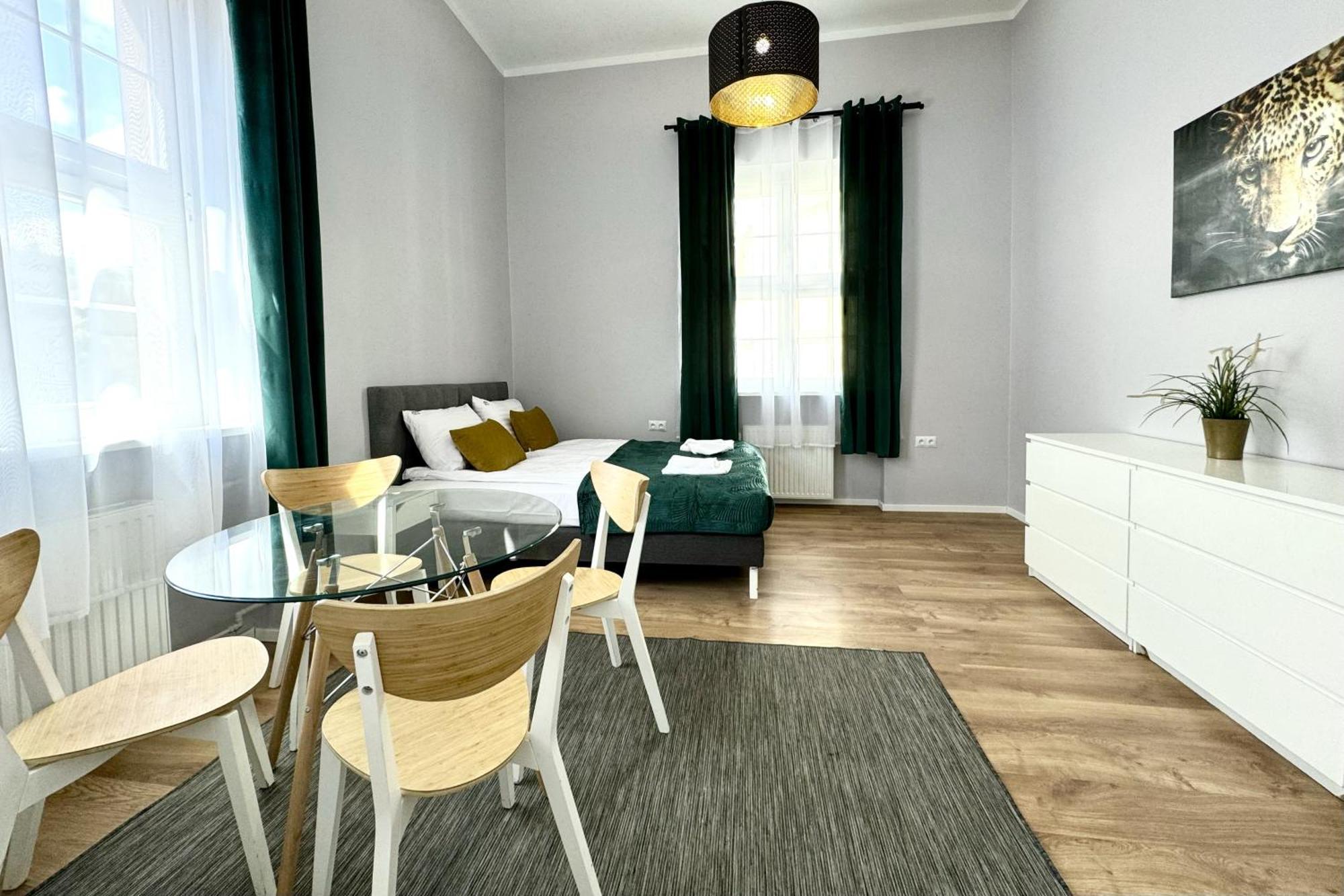Kramarska Residence - Old Market Square By Friendly Apartments Poznan Bagian luar foto